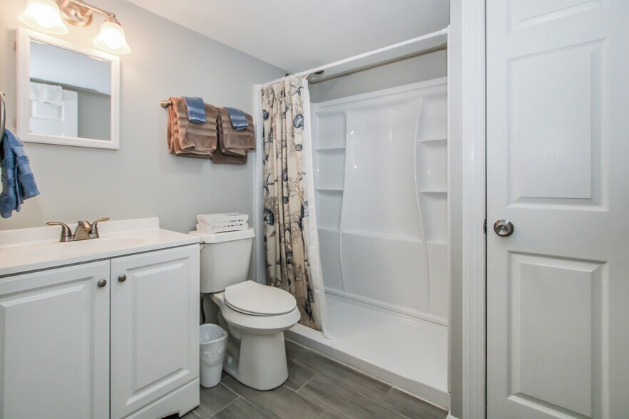 More Photos Of 3226 Stringfellow Rd, Saint James City Apartments For Sale