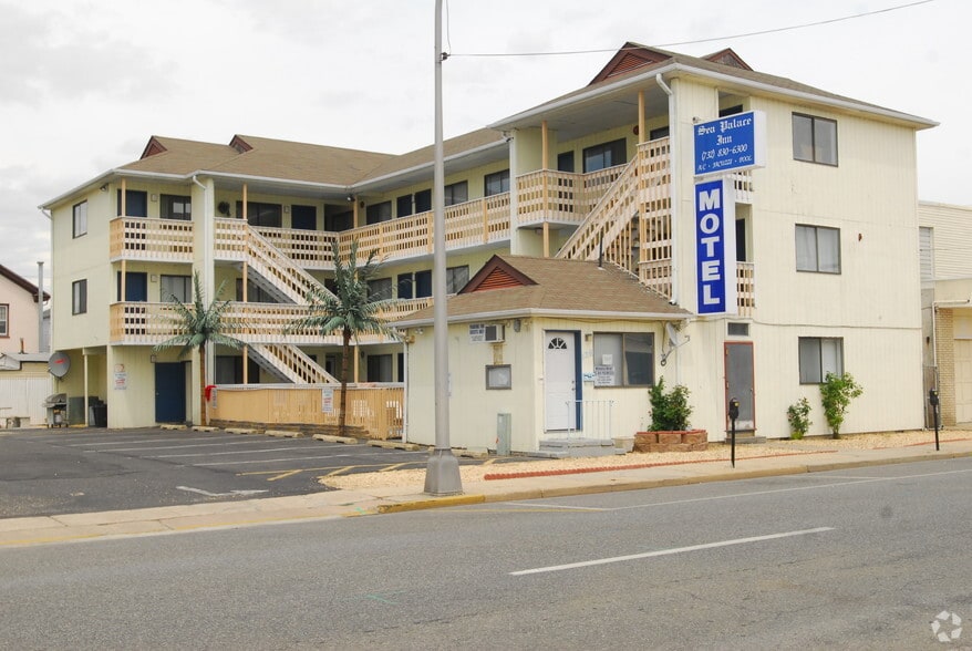 More Photos Of 126 Sumner Ave, Seaside Heights Hotel For Sale