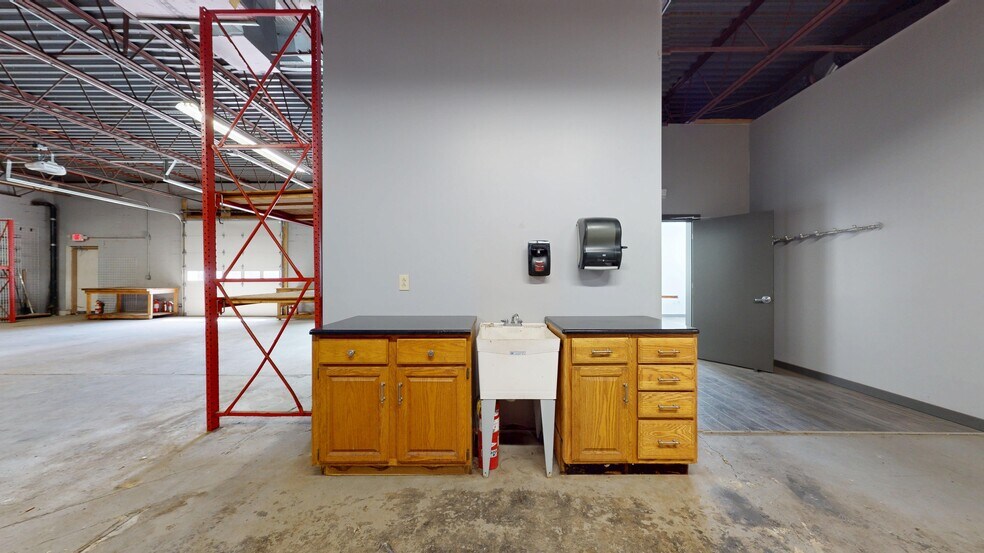 More Photos Of 3367 Spring Garden Rd, Pittsburgh Warehouse For Lease