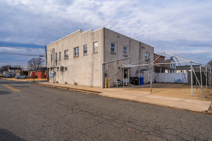 More Photos Of 46 Marion St, Port Reading Restaurant For Sale