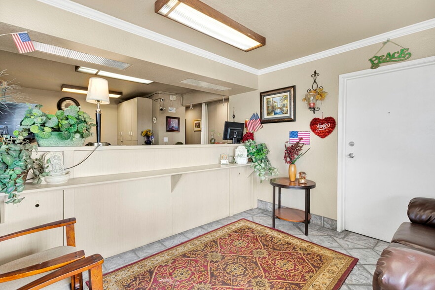 More Photos Of 16901 Stoddard Wells Rd, Victorville Hotel For Sale