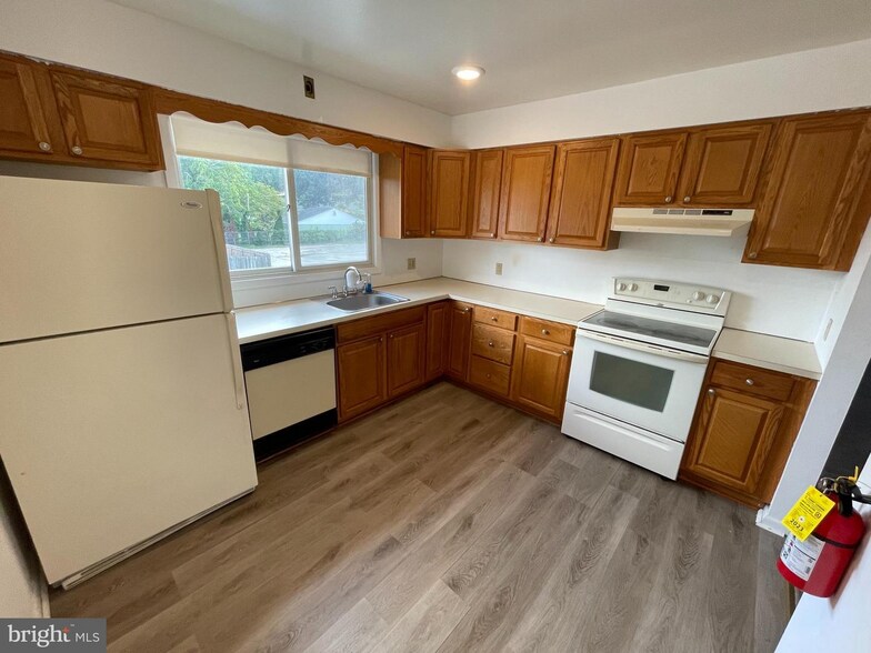 More Photos Of 1071 E Landis Ave, Vineland Medical For Sale