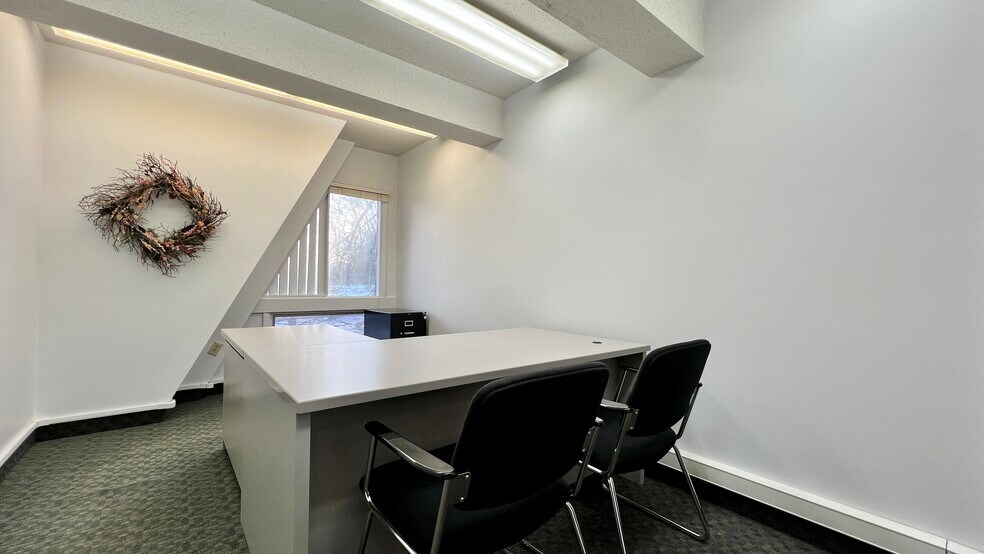 More Photos Of 2604 Sunnyside Dr, Cadillac Medical For Sale