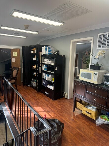 More Photos Of 6277 Jericho Tpke, Commack Medical For Sale