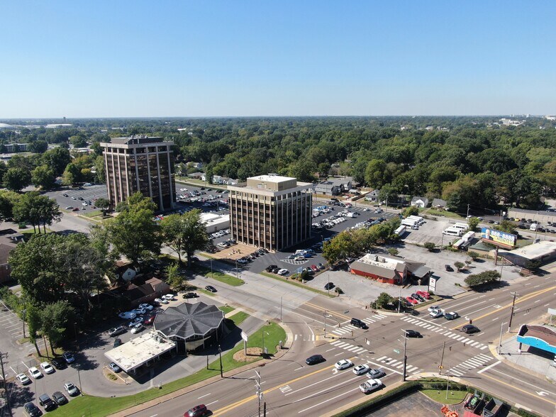 More Photos Of 2714 Union Avenue Ext, Memphis Office For Sale