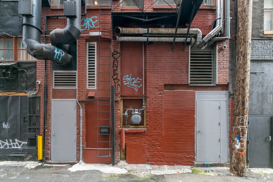 More Photos Of 108-110 W Hastings St, Vancouver Storefront Retail Office For Sale