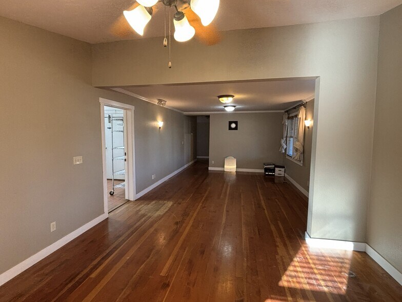 More Photos Of 2276 Main St, Genoa Specialty For Lease