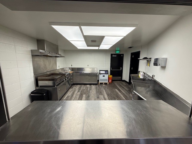 More Photos Of 2007 Yosemite Blvd, Modesto Office For Lease