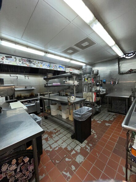 More Photos Of 3441-3449 Waialae Ave, Honolulu Freestanding For Lease