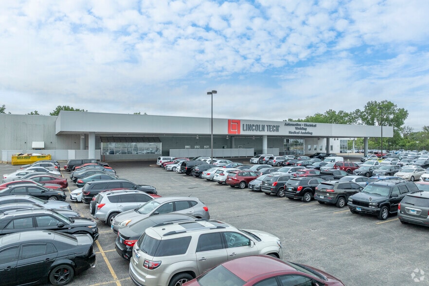 More Photos Of 8317 W North Ave, Melrose Park Schools For Sale