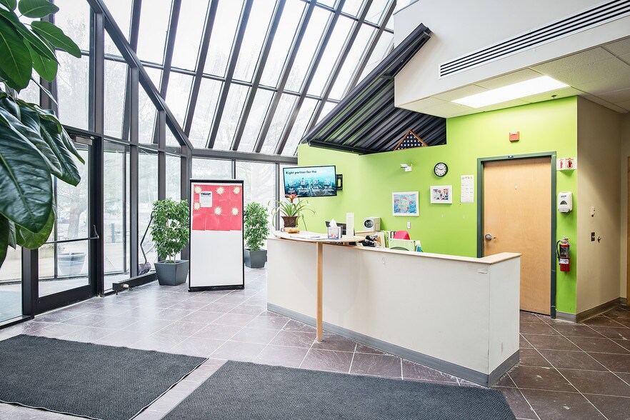 More Photos Of 25 Green Mountain Dr, South Burlington Office For Sale