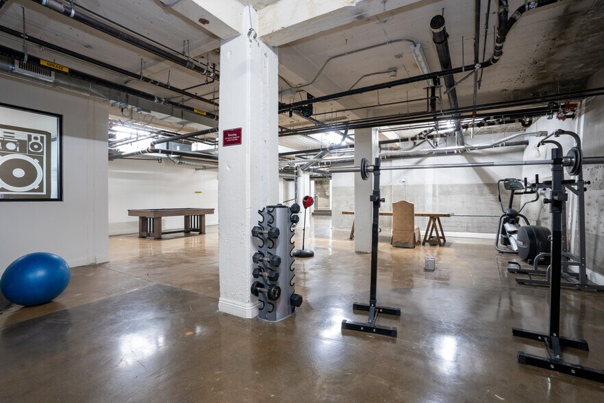 More Photos Of 117 Winston St, Los Angeles Apartments For Sale