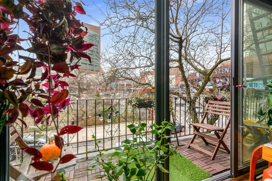 More Photos Of 598 Pacific St, Brooklyn Apartments For Sale