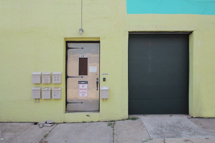 More Photos Of 321 Pennwood Ave, Pittsburgh Warehouse For Lease