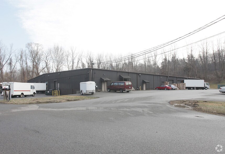 More Photos Of 641 Sheafe Rd, Poughkeepsie Warehouse For Lease