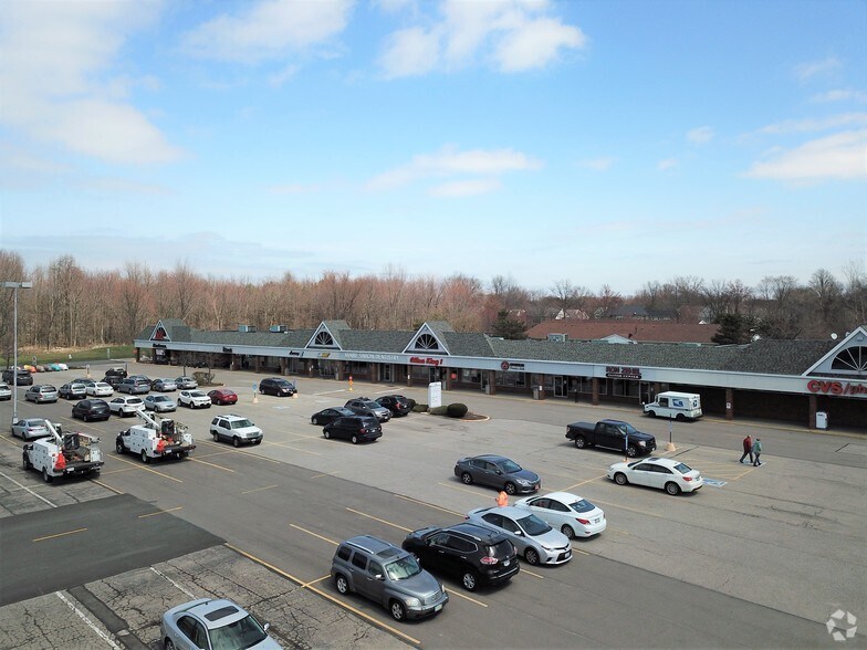 More Photos Of 375-409 Lear Rd, Avon Lake Unknown For Lease