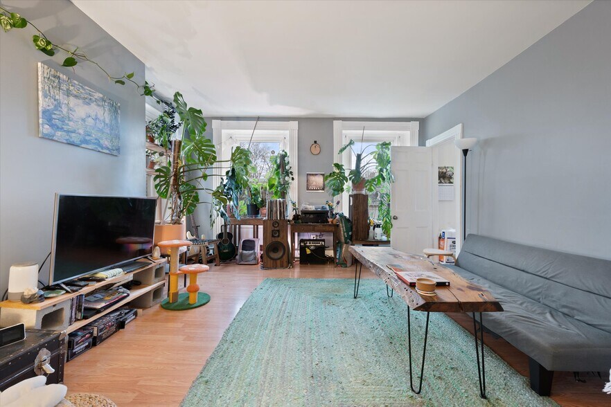 More Photos Of 72 3rd St, Bangor Apartments For Sale