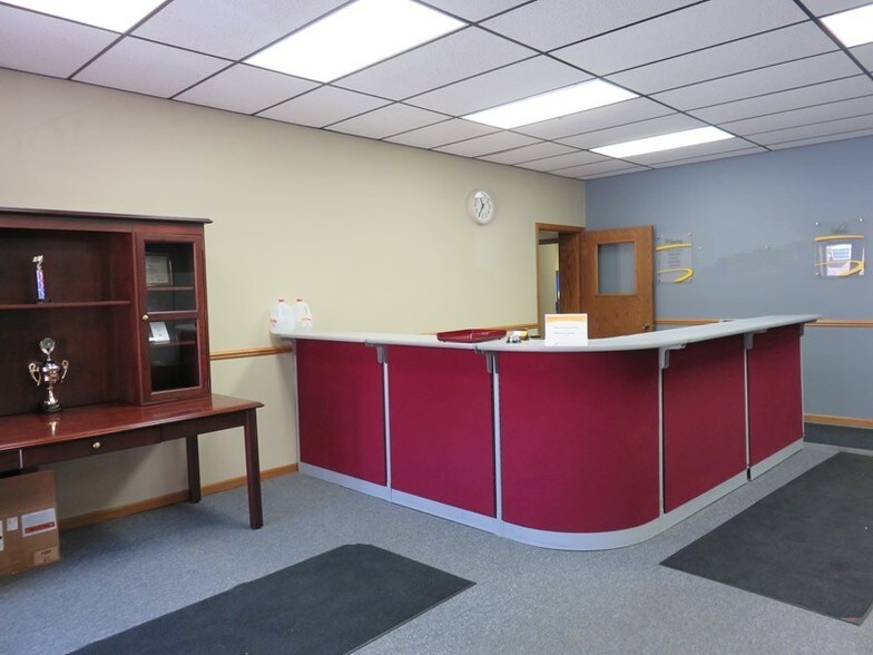 More Photos Of 123 1st St SE, Mason City Office For Lease