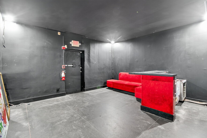 More Photos Of 1220-1220 Washington Ave, Miami Beach Restaurant For Lease