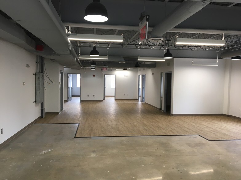 More Photos Of 119-125 N Washington St, Alexandria Loft Creative Space For Lease