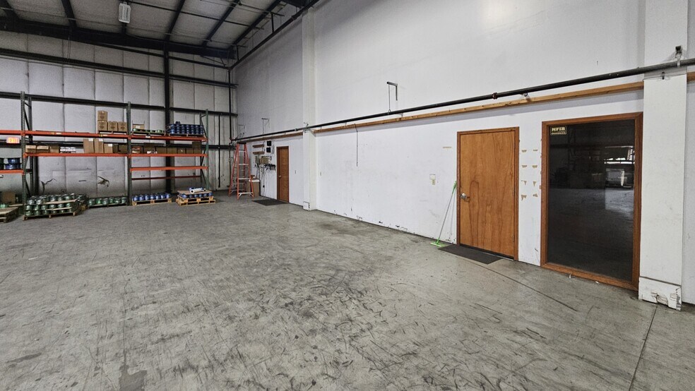 More Photos Of 625 W Scott Ave, Woodland Warehouse For Lease