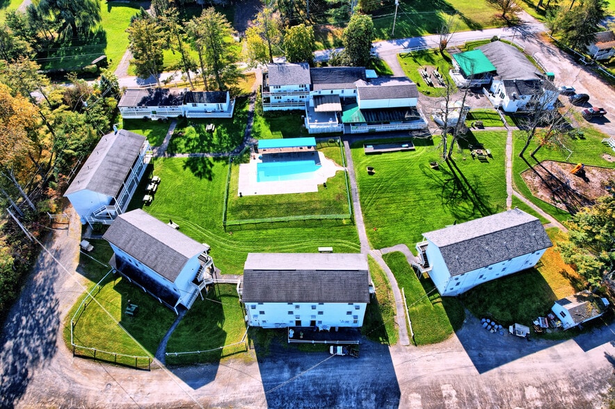 More Photos Of 118 Golden Hill Rd, Cornwallville Hotel For Sale