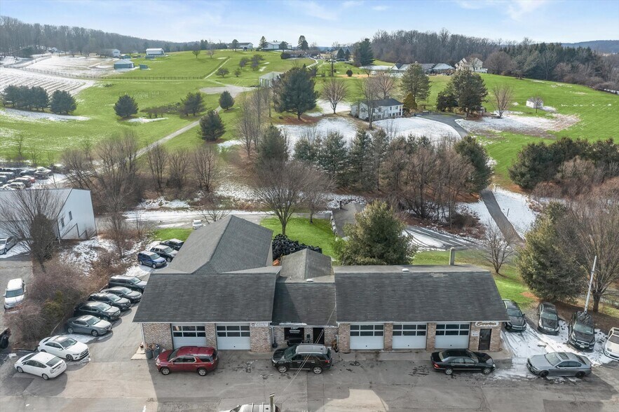 More Photos Of 4028 Hanover Pike, Manchester Auto Repair For Sale