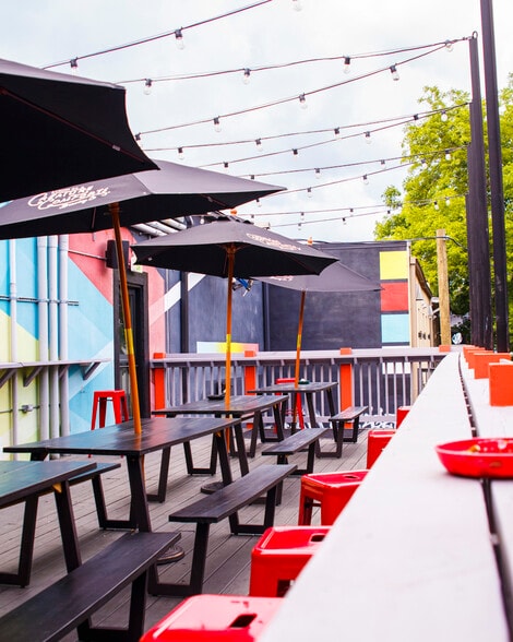 More Photos Of 1245 Glenwood Ave SE, Atlanta Bar For Lease