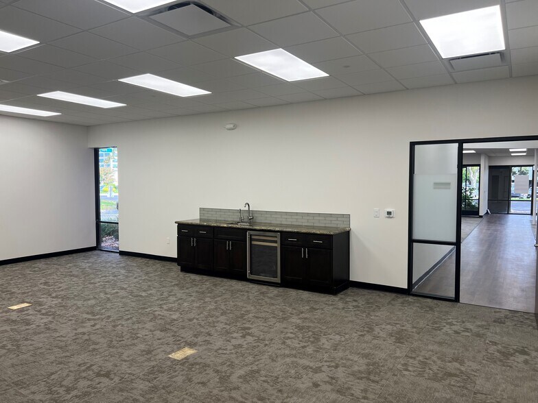 More Photos Of 3350 Scott Blvd, Santa Clara Light Distribution For Lease