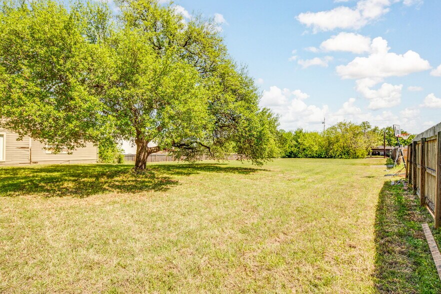 More Photos Of 600 North ave, Bryan Land For Sale