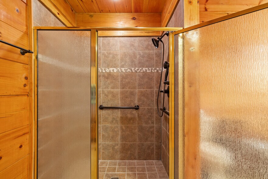 More Photos Of 2374 Murphy Fork Rd, Hazel Green Lodge Meeting Hall For Sale