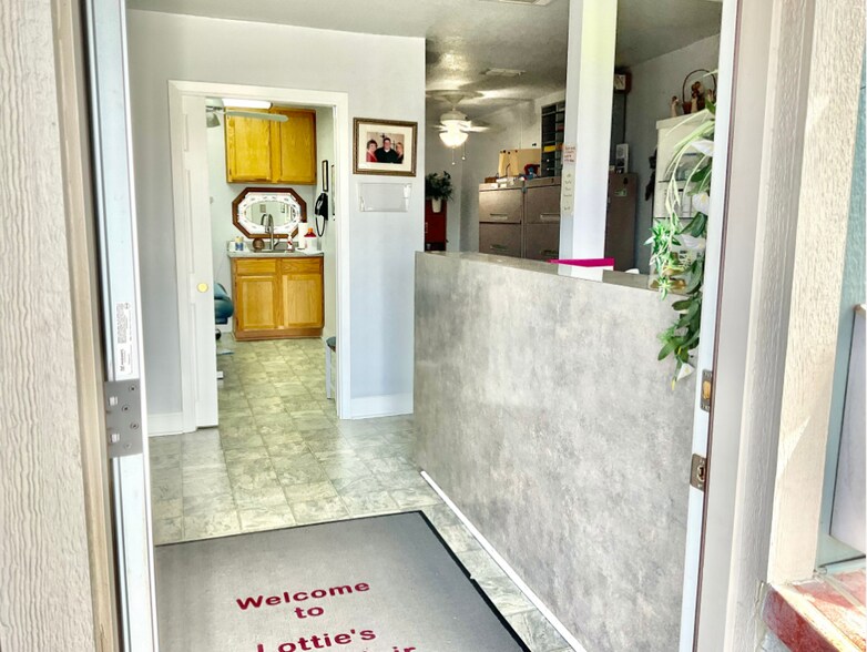 More Photos Of 5617 Watauga Rd, Watauga Storefront Retail Office For Sale