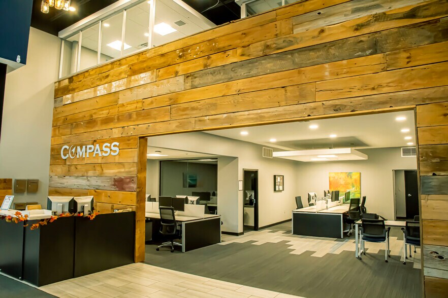 More Photos Of 280 Ann St NW, Grand Rapids Office For Lease