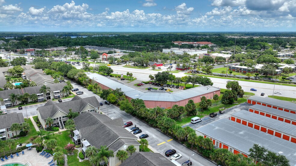 More Photos Of 1555 N Semoran Blvd, Winter Park General Retail For Lease