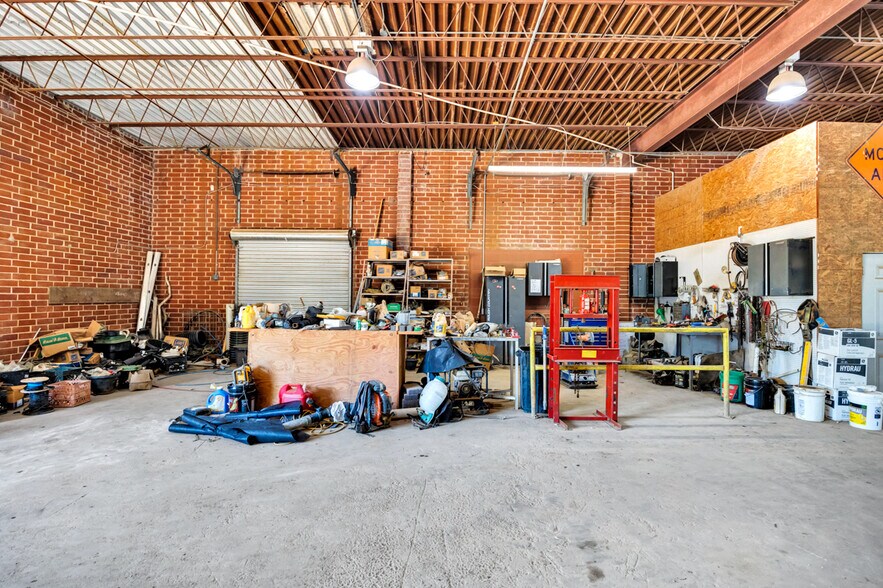 More Photos Of 363 Old Larkinsville Rd, Scottsboro Warehouse For Sale