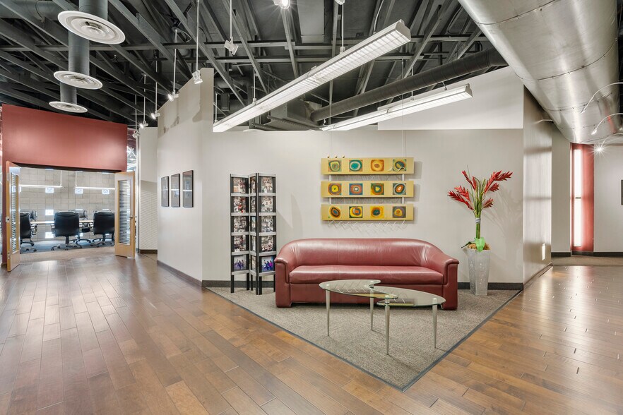 More Photos Of 7201 N Dreamy Draw Dr, Phoenix Loft Creative Space For Lease