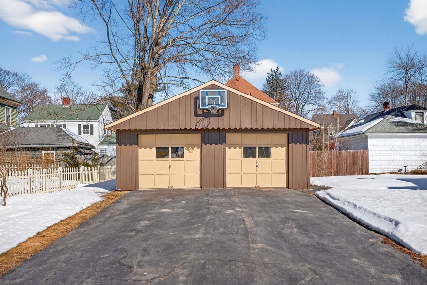 More Photos Of 499 Brighton Ave, Portland Multifamily For Sale