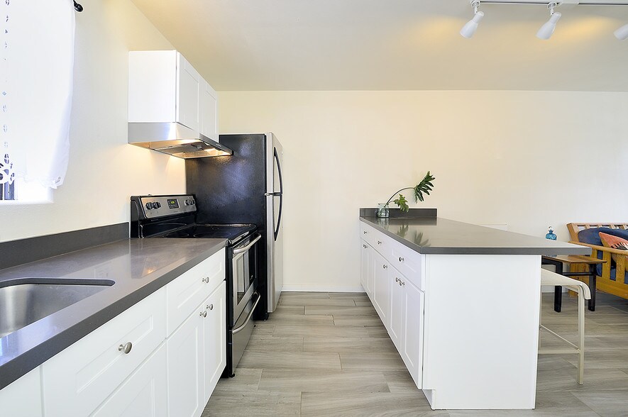 More Photos Of 3226 Rufina St, Santa Fe Apartments For Sale