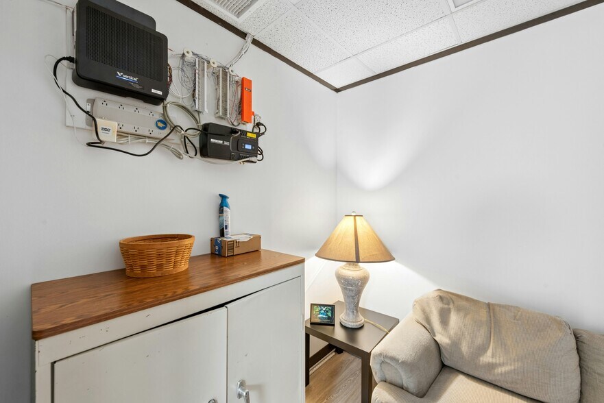 More Photos Of 3200 Steck Ave, Austin Office For Sale