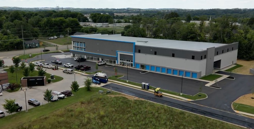 More Photos Of 1136 Middlesettlements Dr, Alcoa General Retail For Lease