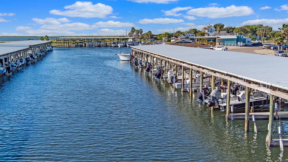 More Photos Of 4242 Laguna Shores Rd, Corpus Christi Marina For Lease