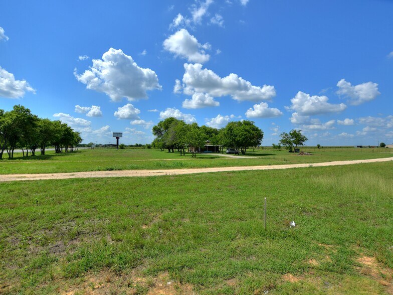 More Photos Of 9270 San Marcos Hwy, Fentress Land For Sale