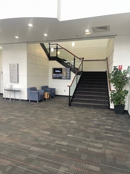 More Photos Of 35 New England Business Center Dr, Andover Office For Lease
