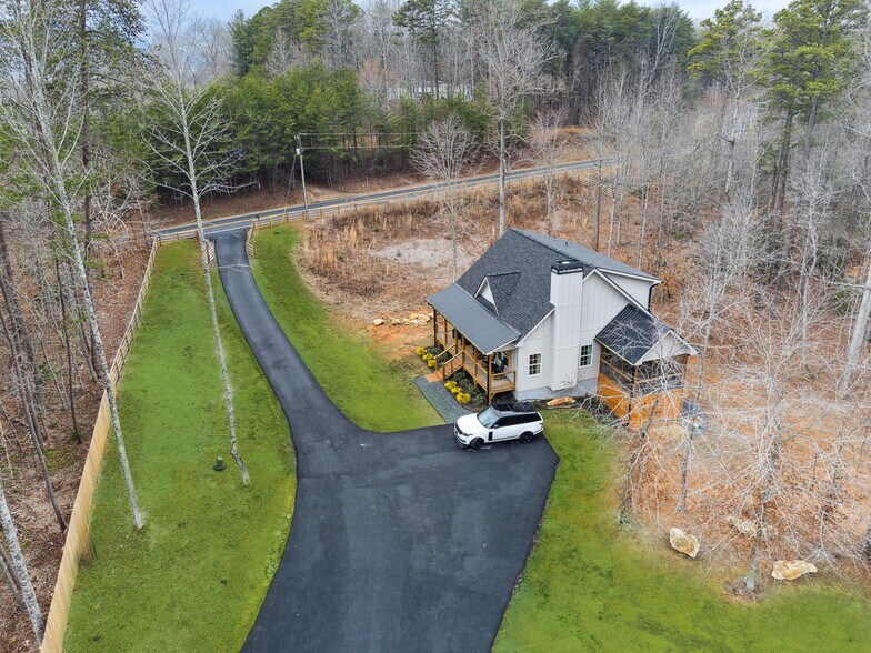 More Photos Of 1300 Preacher Campbell Rd, Clarkesville Multifamily For Sale