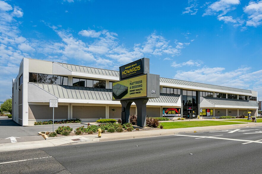 More Photos Of 901 E Imperial Hwy, La Habra Office For Sale