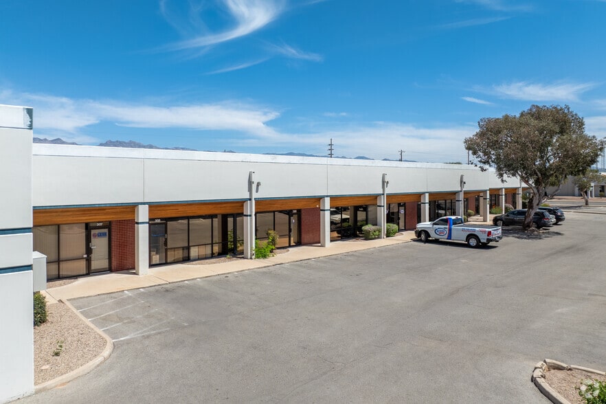 More Photos Of 3955 E Speedway Blvd, Tucson Unknown For Lease
