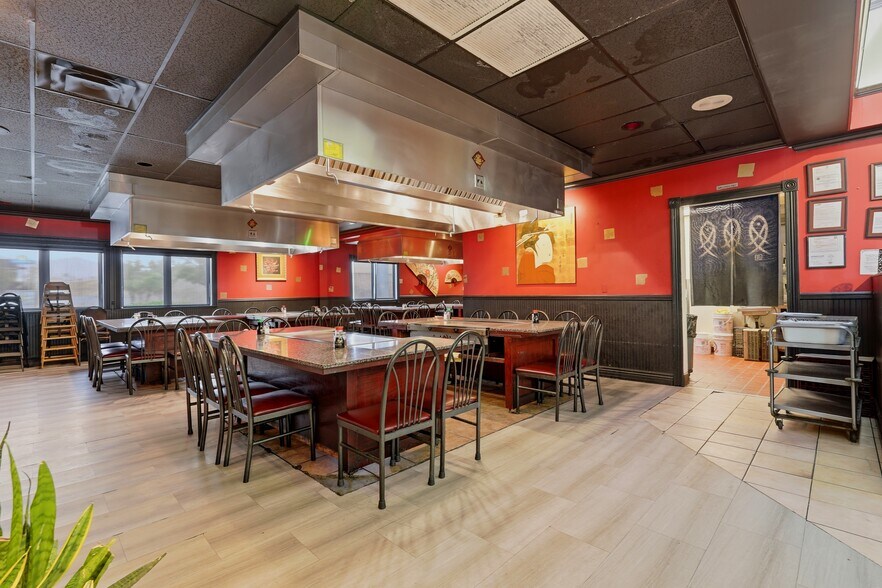 More Photos Of 72 N 850 E, Lehi Restaurant For Sale