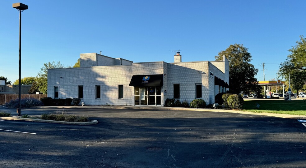 Primary Photo Of 180 S 8th St, West Dundee Freestanding For Sale