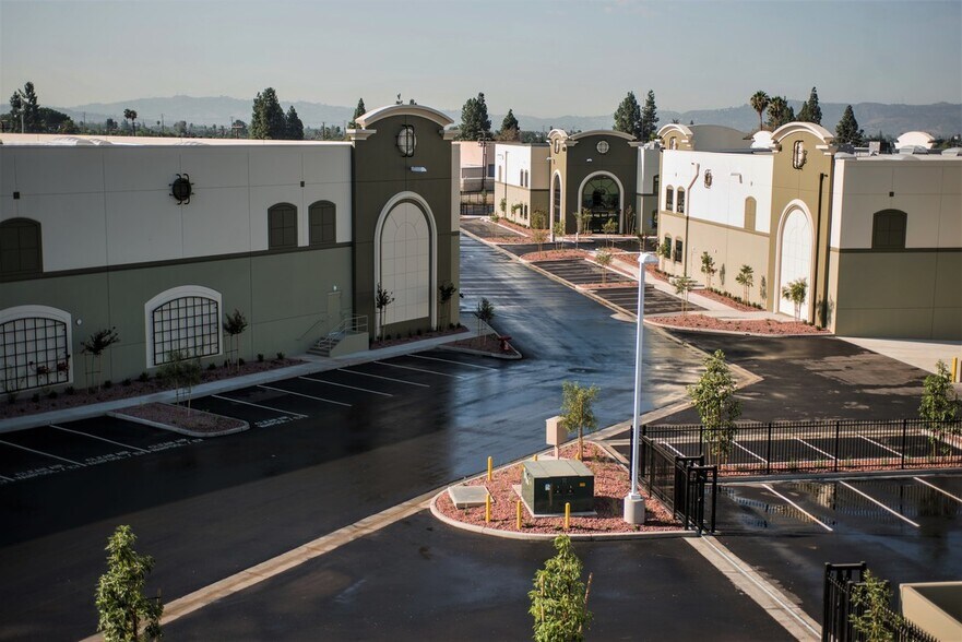 More Photos Of 14868 Los Angeles St, Irwindale Manufacturing For Sale