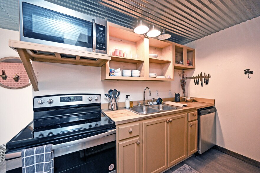 More Photos Of 118 E Liberty St, Cincinnati Apartments For Sale